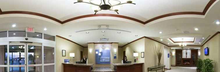 Lobby Holiday Inn Express & Suites Belleville, an IHG Hotel