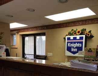 ล็อบบี้ 2 Knights Inn Newport, TN