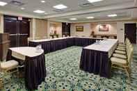 Functional Hall Holiday Inn Express & Suites Huntsville, an IHG Hotel