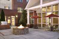 Common Space Residence Inn by Marriott Greensboro Airport