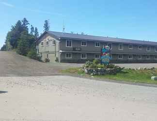 Bangunan 2 Beluga Lake Lodge