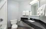 Toilet Kamar 6 Comfort Hotel