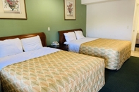 Kamar Tidur Monterey Oceanside Inn