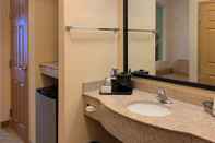 In-room Bathroom Sleep Inn & Suites