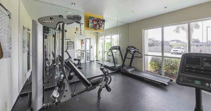 Fitness Center Red Roof Inn & Suites Corpus Christi