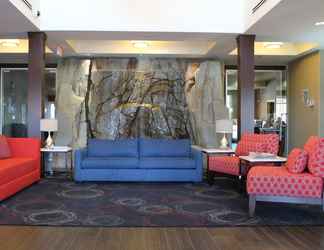 Lobby 2 Holiday Inn Express Hotel & Suites Riverport Richmond, an IHG Hotel