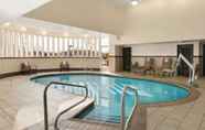 Swimming Pool 5 Country Inn & Suites by Radisson, Potomac Mills Woodbridge, VA