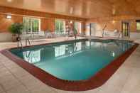 Swimming Pool Country Inn & Suites by Radisson, Lima, OH