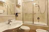 Phòng tắm bên trong Hotel Stromboli