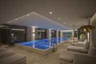 Swimming Pool Dormy House Hotel