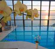 Swimming Pool 5 Grand Hotel Bernardin