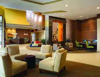 Lobby 2 Sonesta Milwaukee West Wauwatosa