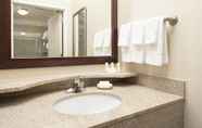 Toilet Kamar 2 SpringHill Suites by Marriott Cheyenne