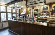 Bar, Cafe and Lounge 4 Cromwell Lodge Hotel by Greene King Inns