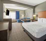 Kamar Tidur 7 La Quinta Inn & Suites by Wyndham Mercedes