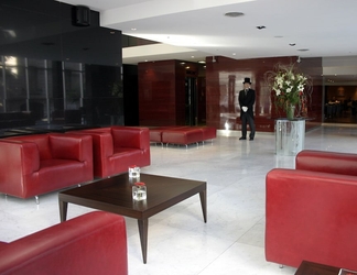 Lobby 2 Ros Tower Hotel