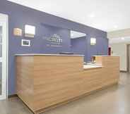 Lobby 3 Microtel Inn & Suites by Wyndham Bentonville