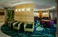 Restoran 4 SpringHill Suites by Marriott Medford