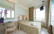 Phòng ngủ 2 Hotel Cristallo Riccione