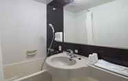 Toilet Kamar 6 Comfort Hotel Saga