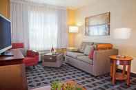 Ruang Umum TownePlace Suites by Marriott Medford