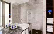 In-room Bathroom 6 Park Plaza County Hall London