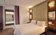 Bedroom 4 Park Plaza County Hall London