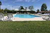 Swimming Pool Hotel Omnia