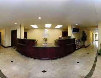 Lobby 2 Comfort Inn & Suites Airport