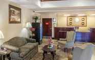 Lobby 4 Comfort Inn & Suites Airport