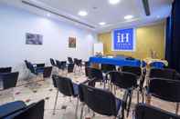 Ruangan Fungsional iH Hotels Firenze Business