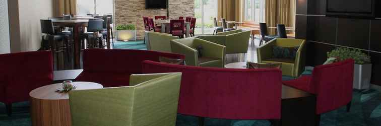 Lobi SpringHill Suites Green Bay