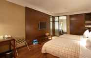 Bedroom 5 Four Points by Sheraton Lhasa