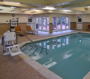 Swimming Pool 2 Hampton Inn & Suites Tacoma