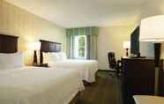 Bedroom 4 Hampton Inn Dover