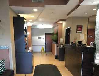 Lobby 2 Comfort Suites Monaca