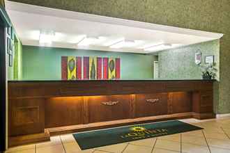 Lobby 4 La Quinta Inn & Suites by Wyndham Fort Smith