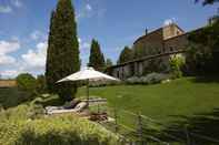 Swimming Pool Castello Di Vicarello