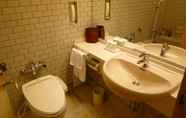 In-room Bathroom 3 Kamakura Prince Hotel