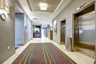 Lobby Fairfield Inn & Suites by Marriott Guelph