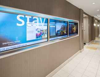 Lobby 2 SpringHill Suites by Marriott Denver Airport