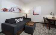 Common Space 6 SpringHill Suites by Marriott Denver Airport