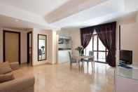 Ruang untuk Umum Suites & Residence Hotel Napoli