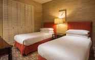 Kamar Tidur 5 Royal Palm Hotel