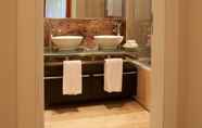 Toilet Kamar 4 As Cascatas Golf Resort & Spa