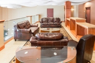 Lobby Comfort Suites Granbury