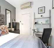 Kamar Tidur 3 Martel Guest House