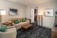 Ruang untuk Umum Delta Hotels by Marriott Huntington Mall