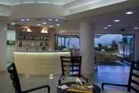 Bar, Cafe and Lounge L'Ea Bianca Luxury Resort