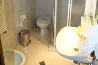 In-room Bathroom Hotel Mantegna Stazione